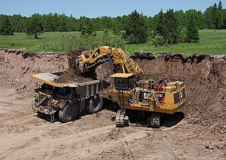 Koparki gąsienicowe Caterpillar 6040F S