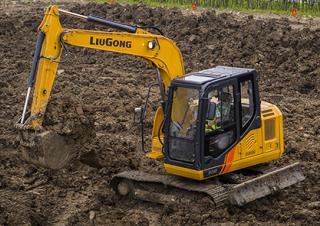 Koparki gąsienicowe Liugong 908E