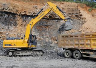 Koparki gąsienicowe Liugong 933E