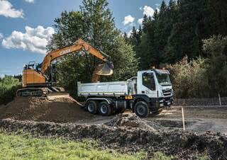 Koparki gąsienicowe Case CX145D SR