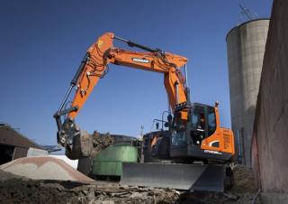 Koparki gąsienicowe Doosan DX235LCR