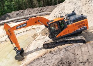 Koparki gąsienicowe Doosan DX235LC-7