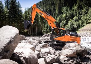 Koparki gąsienicowe Doosan DX245NHD-7