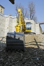 Koparki gąsienicowe New Holland E175C LC