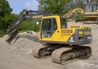 Koparki gąsienicowe Volvo EC140B