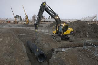 Koparki gąsienicowe Volvo EC220DL