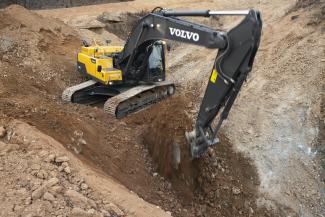 Koparki gąsienicowe Volvo EC300DL