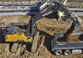 Koparki gąsienicowe Volvo EC300E HYBRID 