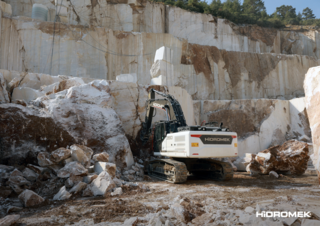 Koparki gąsienicowe Hidromek HMK 390 LC HD