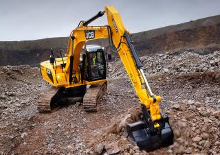 Koparki gąsienicowe JCB JS210LC