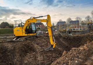 Koparki gąsienicowe JCB JZ 140 LC