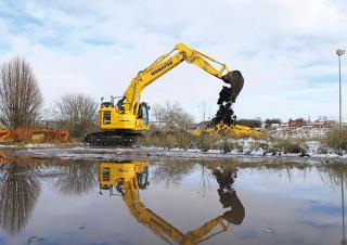 Koparki gąsienicowe Komatsu PC228USLC-11E0