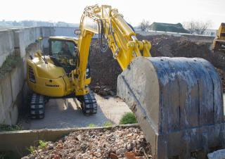 Koparki gąsienicowe Komatsu PC88MR-10