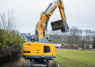 Koparki gąsienicowe Liebherr R 926 Compact Litronic