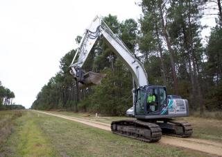 Koparki gąsienicowe Kobelco SK 210 H NLC 10