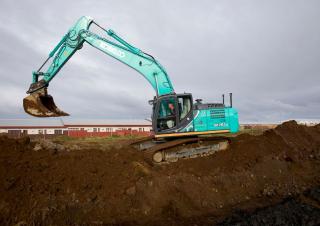 Koparki gąsienicowe Kobelco SK 260 NLC 10