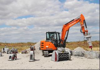 Specyfikacja koparki Hitachi ZX65USB-5A (2013 - 2019