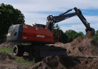 Koparki kołowe Atlas 220 W