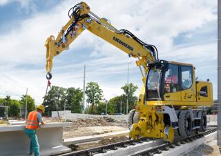 Koparki kołowe Liebherr A 924 Rail Litronic