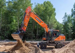 Koparki kołowe Doosan DX210W-7