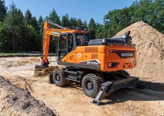 Koparki kołowe Doosan DX210W-7