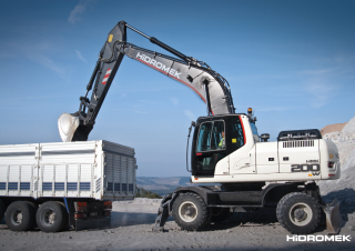 Koparki kołowe Hidromek HMK 200 W