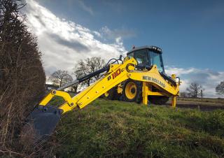 Koparko-ładowarki New Holland B100C TC