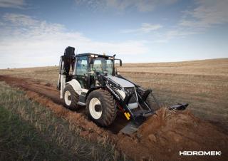 Koparko-ładowarki Hidromek HMK 102 S Alpha