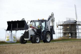 Koparko-ładowarki Terex TLB 890