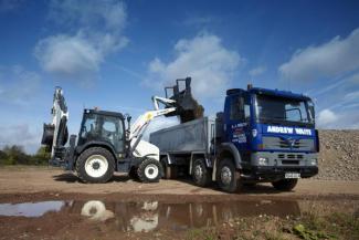 Koparko-ładowarki Terex TLB 890