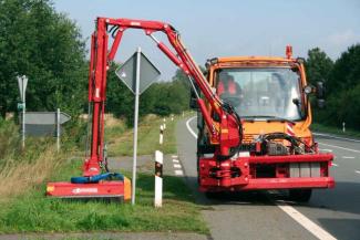 Urządzenia do letnich robót komunalnych Sprzęt do prac letnich/Kosiarki skarpowe Dücker DUA 800 VMS 1200