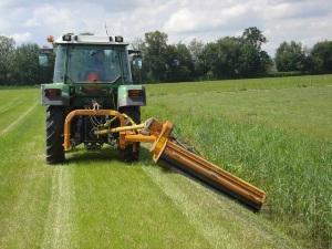 Urządzenia do letnich robót komunalnych Sprzęt do prac letnich/Kosiarki skarpowe Berti TA/S 200
