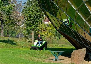 Kosiarki Samojezdne i Traktory Ogrodowe Etesia HYDRO 80 E-CONNECT MKHP4