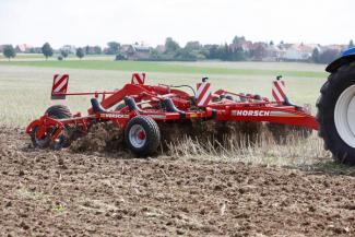 Spulchniacze Horsch Terrano 5 FX