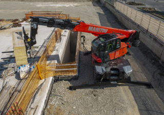 Ładowarka teleskopowa obrotowa Manitou MRT-X 2260