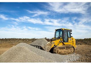 Ładowarki gąsienicowe Caterpillar 953