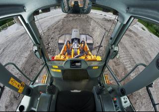 Ładowarki gąsienicowe Liebherr LR 636 G8.0