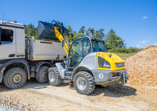 Ładowarki kołowe Kramer 8115L