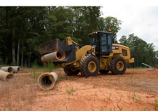 Ładowarki kołowe Caterpillar 926M
