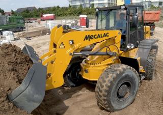 Ładowarki kołowe Mecalac AS210e