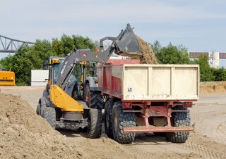 Ładowarki kołowe Mecalac AS900
