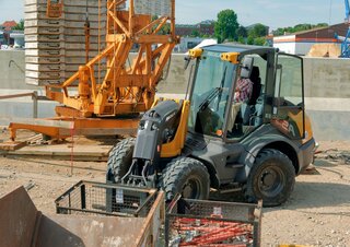 Ładowarki kołowe Mecalac AS900