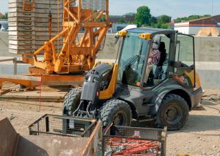 Ładowarki kołowe Mecalac AS900