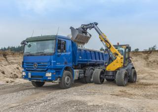 Ładowarki kołowe Mecalac AS900tele