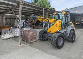 Ładowarki kołowe Mecalac AS900tele