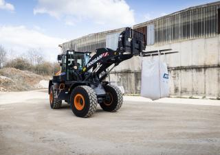 Ładowarki kołowe Doosan DL250-7