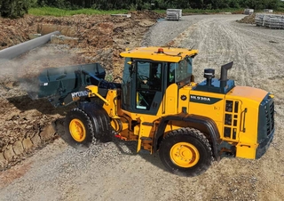 Ładowarki kołowe Hyundai HL930A