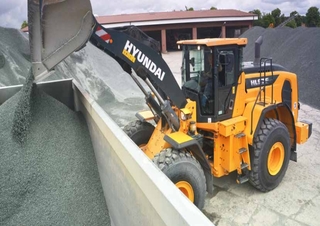 Ładowarki kołowe Hyundai HL975 XT