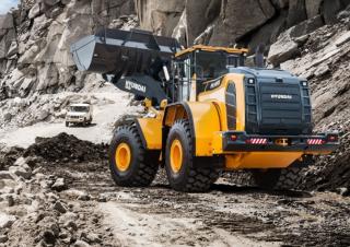 Ładowarki kołowe Hyundai HL980A