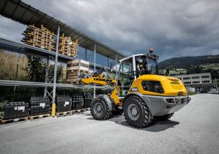 Ładowarki kołowe Liebherr L 504 Compact